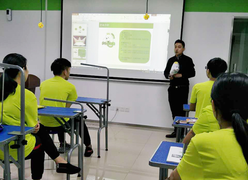 现场直击|呈伴常州分校[4月15日]美容班开学典礼！